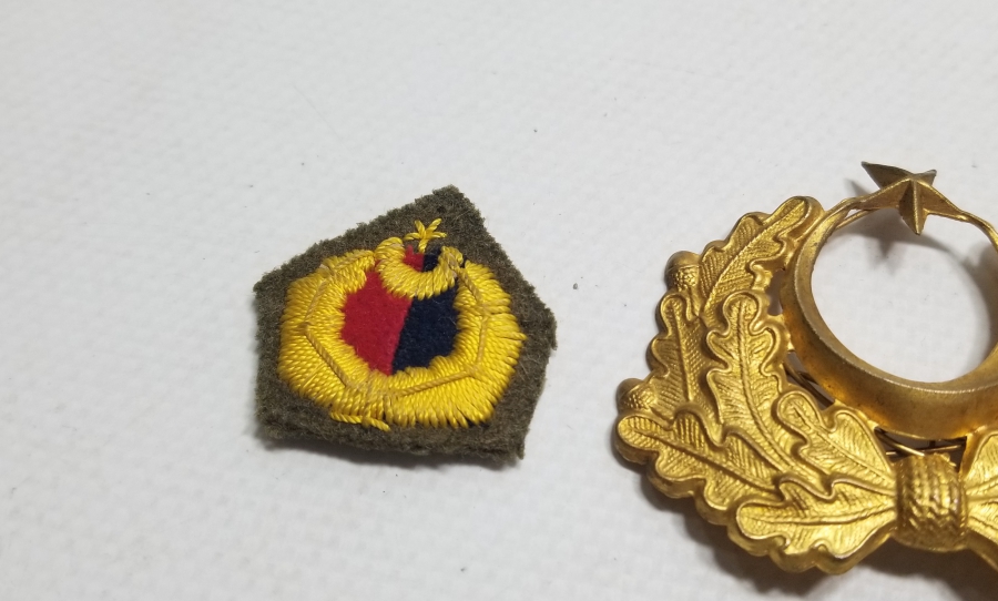 ANTİKA ASKERİ ŞAPKA KOKARTI LOTU