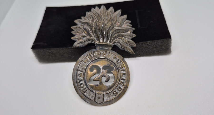 1. DÜNYA SAVAŞI DÖNEMİ NADİR TİPTE İNGİLİZ TOPÇU SUBAY KASKI KOKARTI