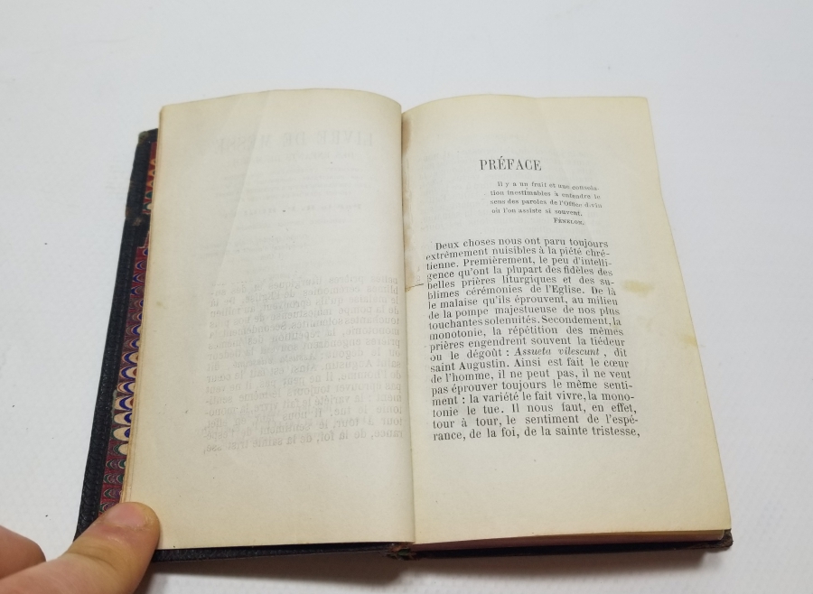 1874 TARİHLİ DERİ CİLTLİ ANTİKA İNCİL