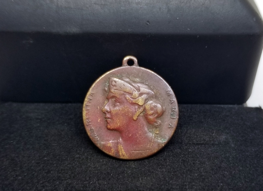 1. DÜNYA SAVAŞI DÖNEMİ ROMANYA KRALİÇESİ MARIA RESİMLİ NADİR MADALYON