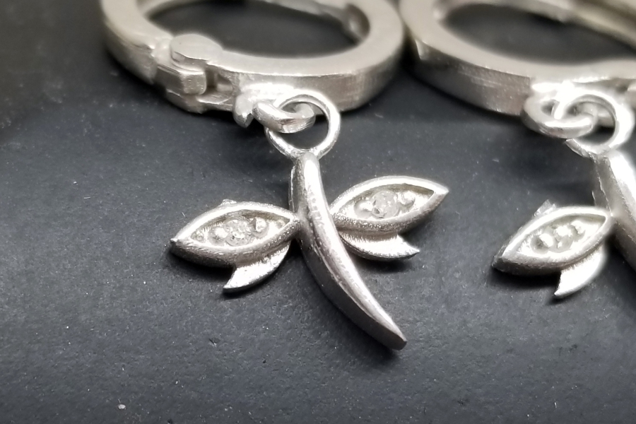 PIRLANTA TAŞLI ÖZEL YAPIM KÜPE