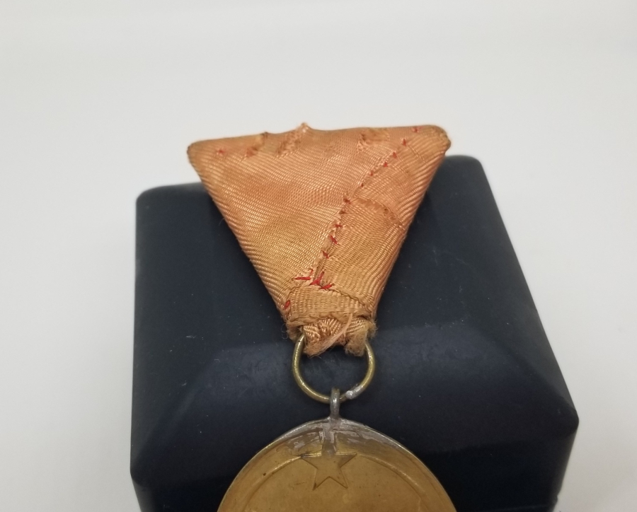 ESKİ YAZI İSTİKLAL MADALYASI - KIRMIZI ŞERİTLİ İSTİKLAL SAVAŞI MADALYASI