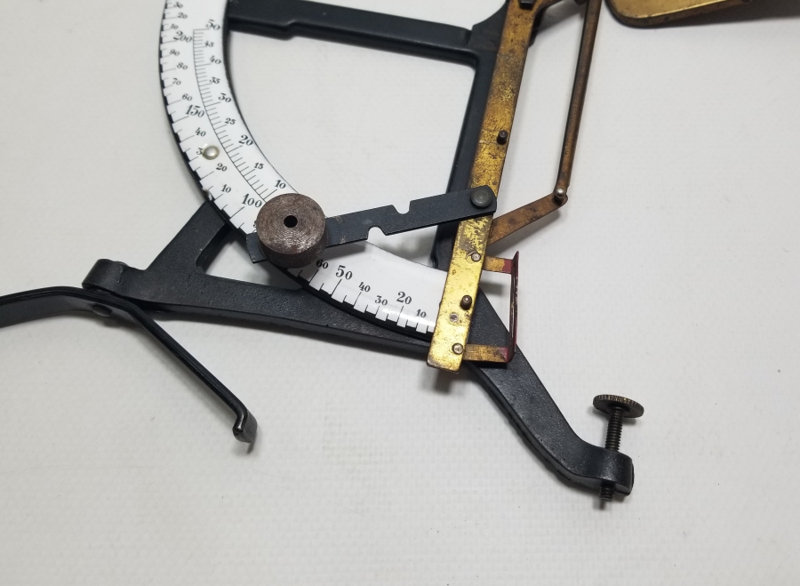 PORSELEN KADRANLI ANTİKA POSTA TERAZİSİ