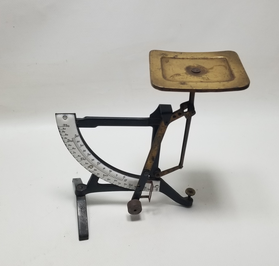 PORSELEN KADRANLI ANTİKA POSTA TERAZİSİ