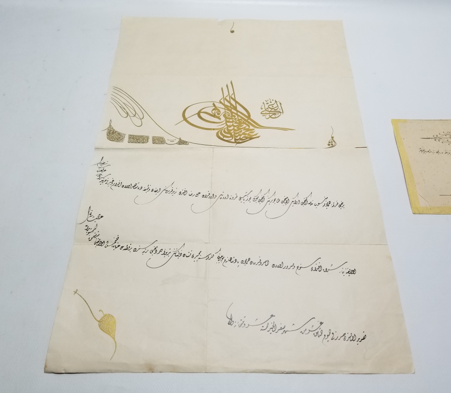 ORİJİNAL ZARFIYLA ALİ RIZA EFENDİ'YE VERİLMİŞ 4. DERECE MECİDİ NİŞANI BERATI