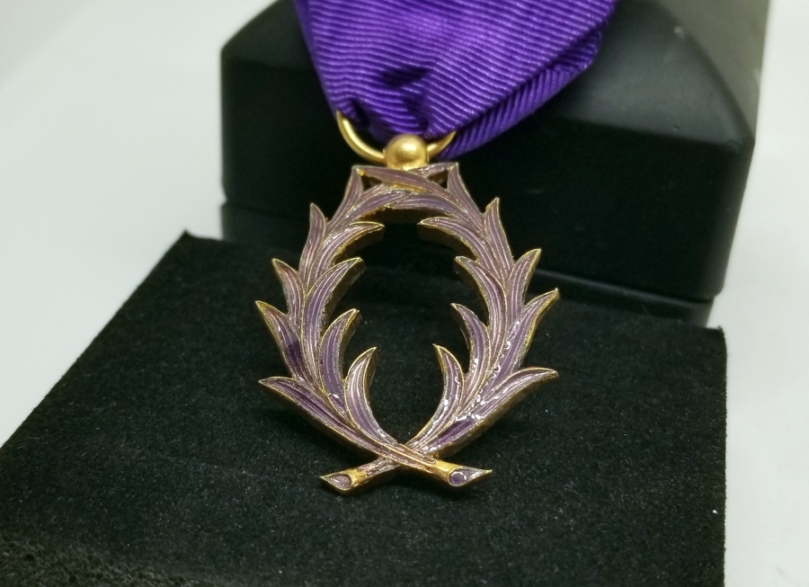 ÜZERİ MİNE İŞÇİLİKLİ ANTİKA AVRUPA MADALYA