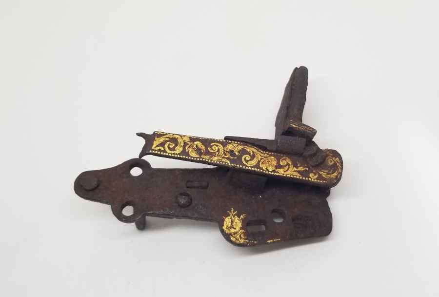 ÜZERİ ALTIN ÇAKMA İŞÇİLİKLİ YENİÇERİ KALE TÜFEĞİ ÇAKMAĞI