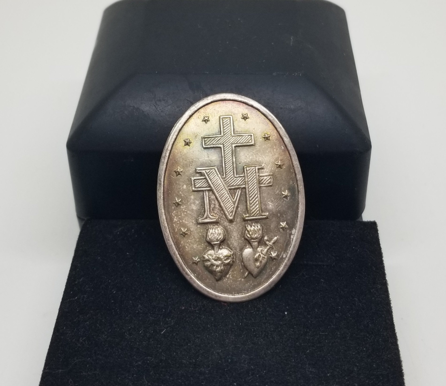 KABARTMA İŞÇİLİKLİ ANTİKA GÜMÜŞ VAFTİZ ROZET