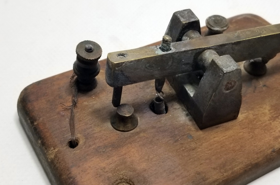 ÜZERİ BURSA YAZILI OSMANLI DÖNEMİ NADİR TİPTE TELGRAF MANİPÜLESİ