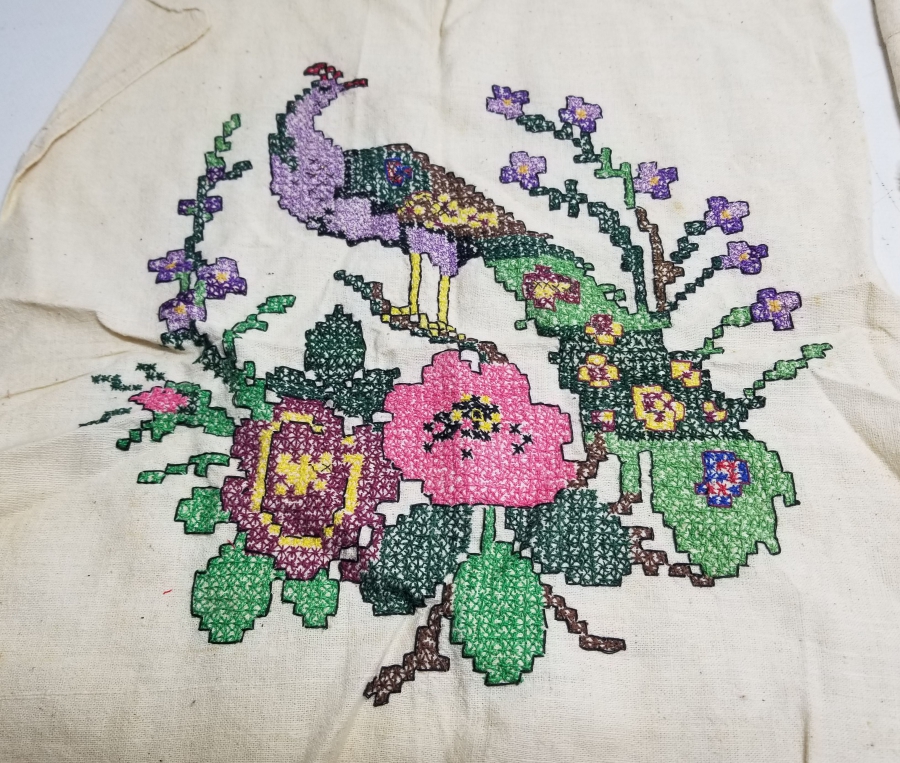 TAVUSKUŞLU EL İŞİ ÇİFT KANAVİÇE YASTIK YÜZÜ