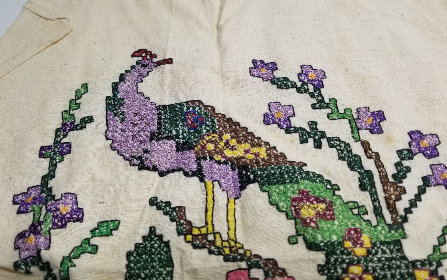 TAVUSKUŞLU EL İŞİ ÇİFT KANAVİÇE YASTIK YÜZÜ