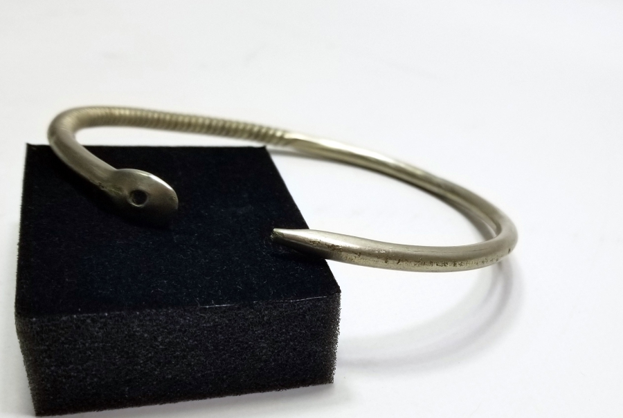 OSMANLI DÖNEMİ KABARTMA İŞÇİLİKLİ YILAN BAŞLI RUM PAZUBENT