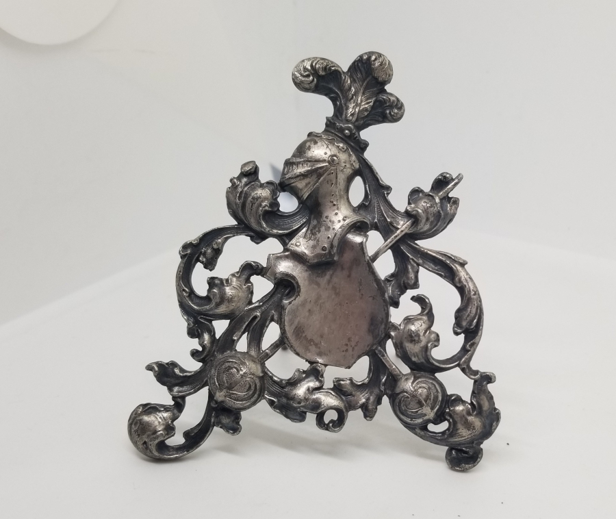 ŞOVALYE GÖRSELLİ ANTİKA ZARF AÇACAĞI STANDI