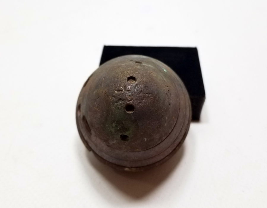 ÜZERİ OSMANLICA YAZILI 1. DÜNYA SAVAŞI DÖNEMİ TOP MERMİSİ BAŞLIĞI