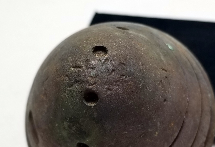 ÜZERİ OSMANLICA YAZILI 1. DÜNYA SAVAŞI DÖNEMİ TOP MERMİSİ BAŞLIĞI