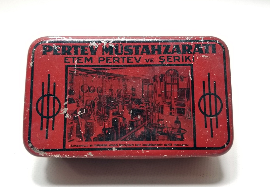 ANTİKA METAL PERTEV İLAÇ KUTUSU