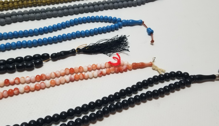 ANTİKA PLASTİK TESPİH LOTU