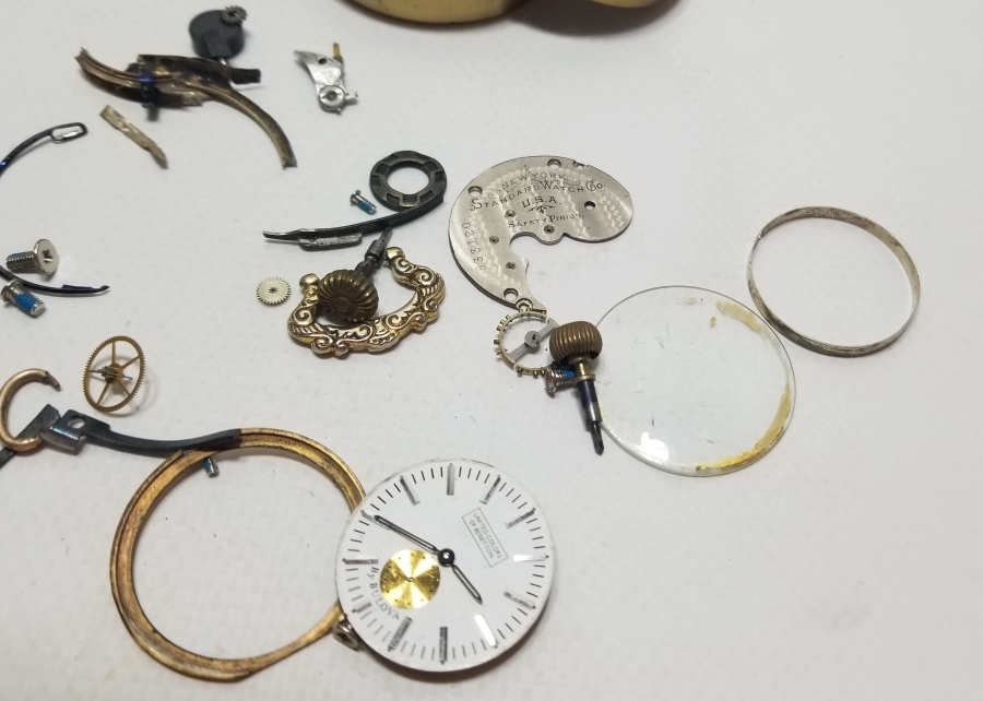 ANTİKA SAAT PARÇALARI LOTU