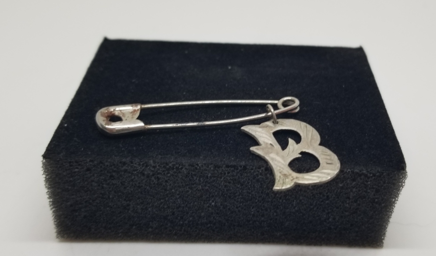 ÜZERİ KALEM İŞÇİLİKLİ GÜMÜŞ DOĞDULUK HEDİYESİ