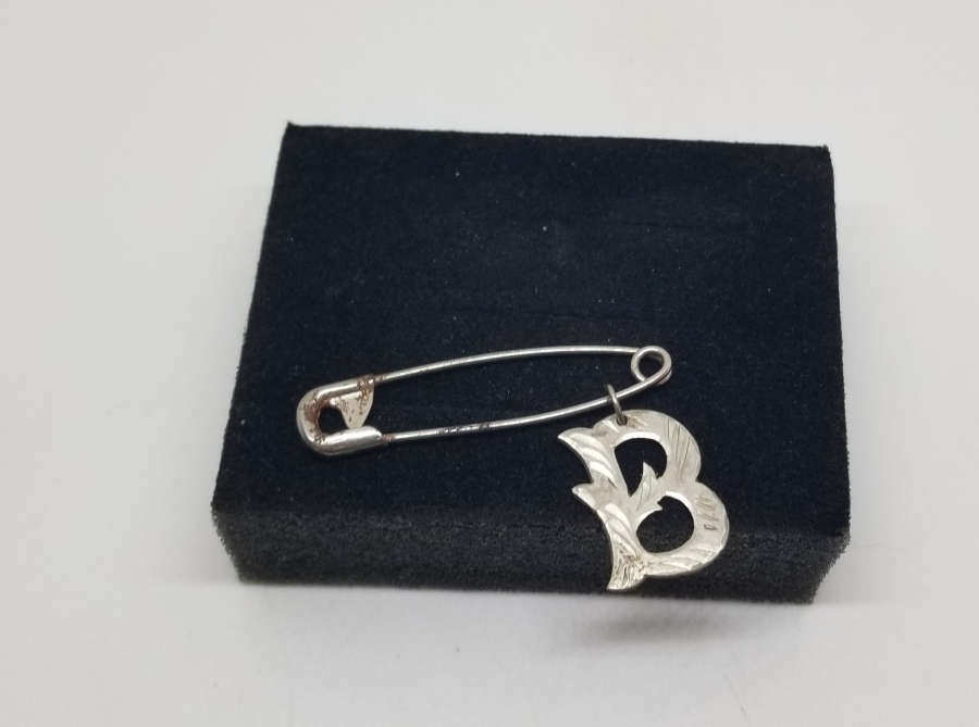 ÜZERİ KALEM İŞÇİLİKLİ GÜMÜŞ DOĞDULUK HEDİYESİ