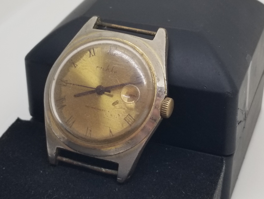 RUHLA MARKA ANTİKA KURMALI KOL SAATİ