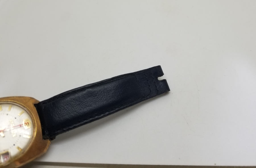 VIALUX MARKA KURMALI VE TAKVİMLİ ALTIN KAPLAMA ANTİKA KOL SAATİ