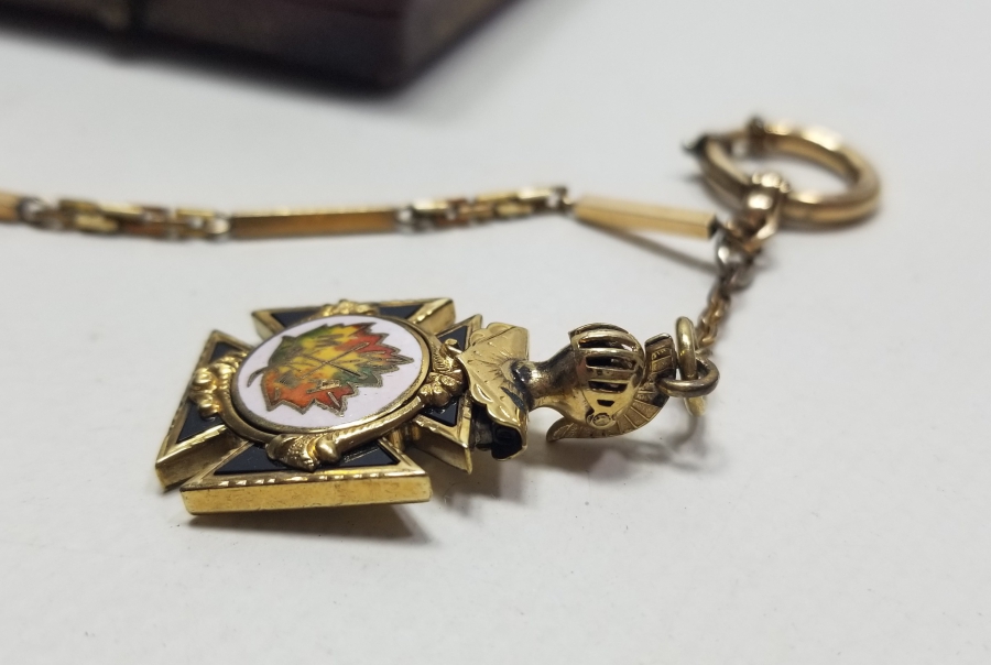 ORİJİNAL KÖSTEĞİ İLE ORİJİNAL KUTUSUNDA OSMANLI DÖNEMİ CEP SAATİ