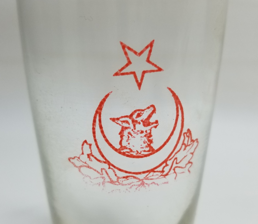 CUMHURİYET BAŞLARI ÇOK NADİR ÜZERİ BOZKURT VE AY YILDIZLI BARDAK