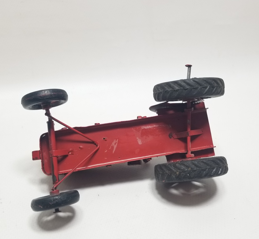 ANTİKA METAL TRAKTÖR MAKETİ