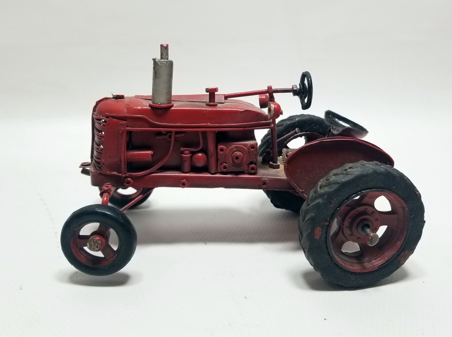 ANTİKA METAL TRAKTÖR MAKETİ