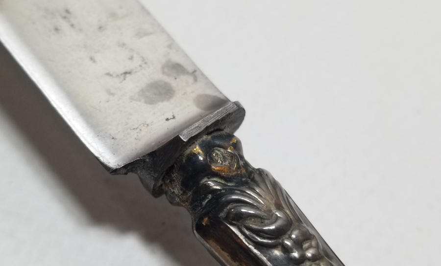 ORİJİNAL KUTUSUNDA TUĞRALI ÇATAL - KAŞIK - BIÇAK SETİ