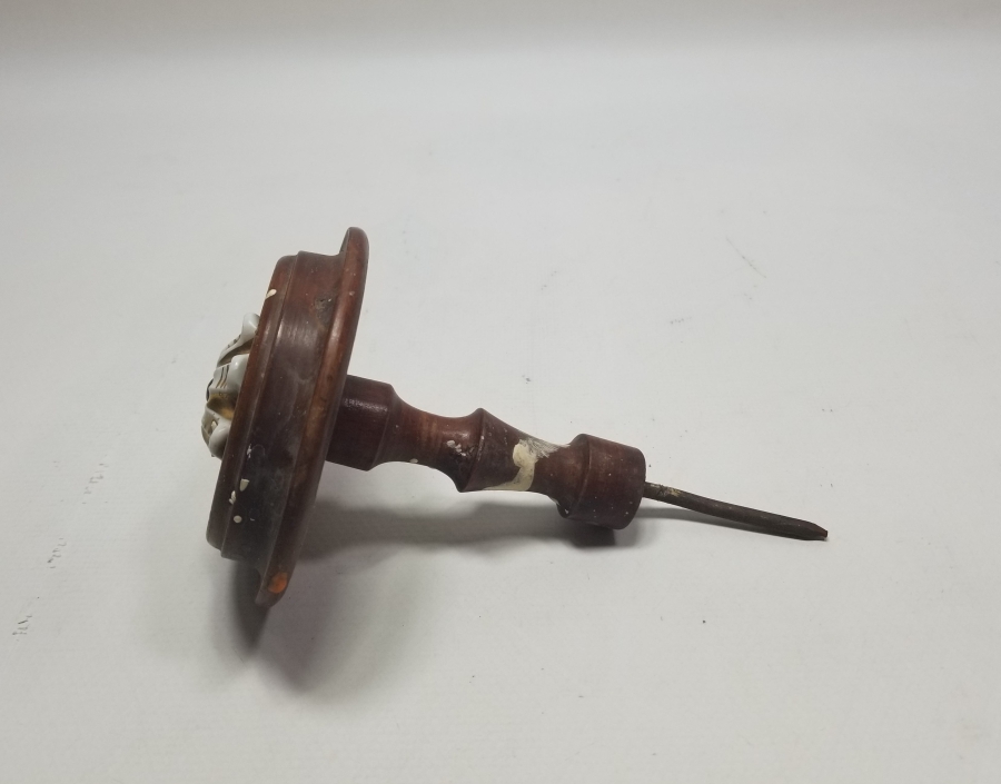 AHŞAP ÜZERİ ALTIN VERMEYLİ PORSELEN APLİKLİ OSMANLI DÖNEMİ NADİR KAPI KOLU