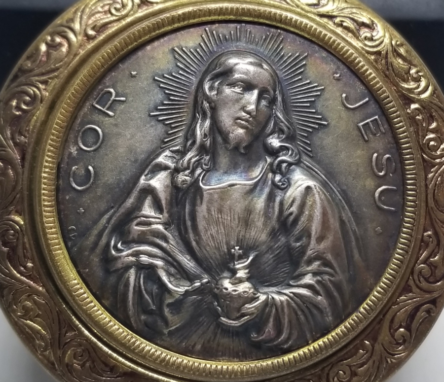 HZ İSA GÖRSELLİ GÜMÜŞ APLİKLİ ANTİKA KAPAKLI KUTU