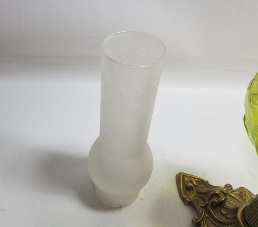 ANTİKA FRANSIZ GAZ LAMBASI FORMUNDA GECE LAMBASI