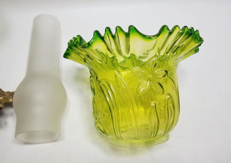 ANTİKA FRANSIZ GAZ LAMBASI FORMUNDA GECE LAMBASI