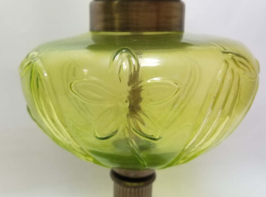 ANTİKA FRANSIZ GAZ LAMBASI FORMUNDA GECE LAMBASI