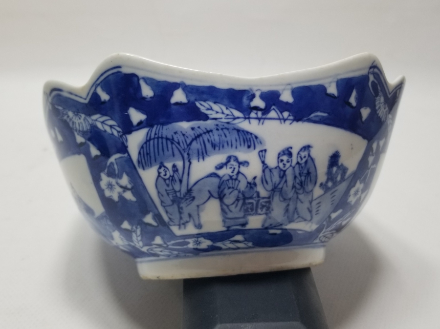 ALTI DAMGALI ANTİKA UZAKDOĞU PORSELEN KASE