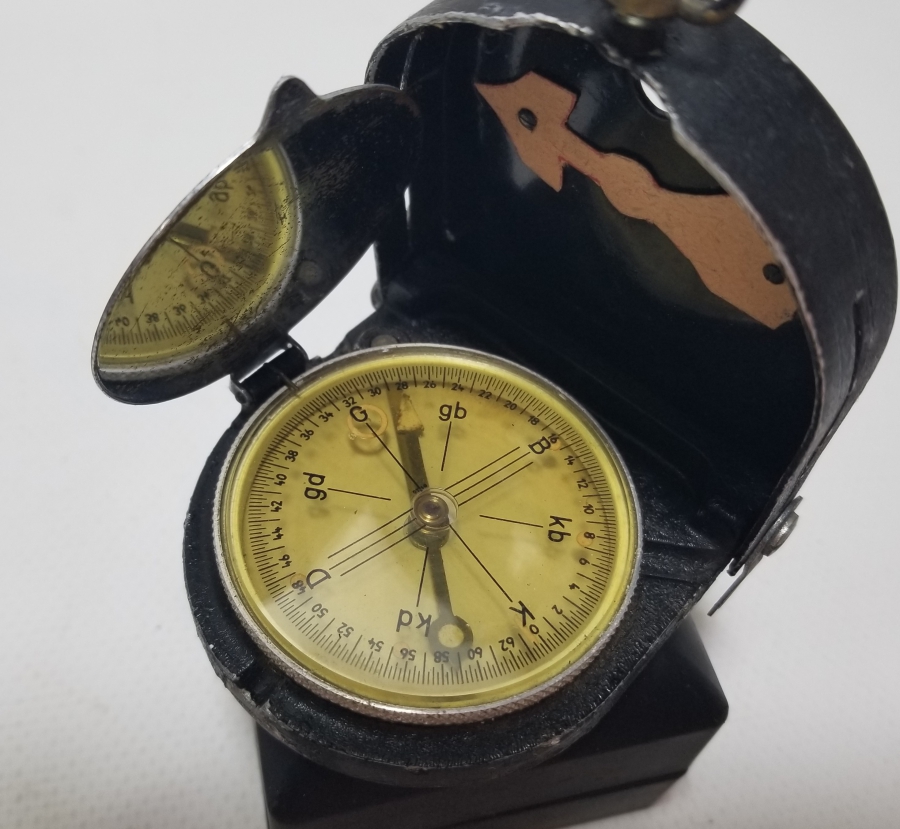 KORE SAVAŞI DÖNEMİ ANTİKA ASKERİ PUSULA