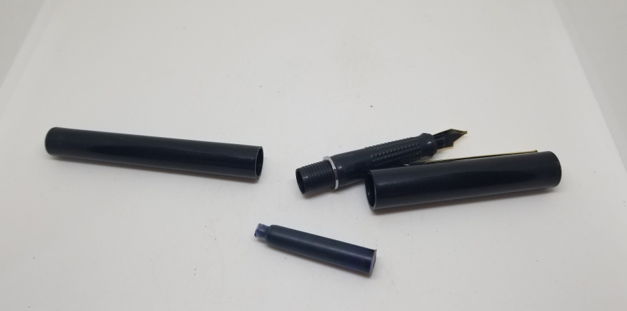 ÇİL KONDİSYONDA DOLMA KALEM