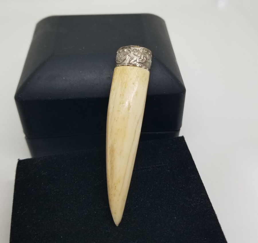 KAPLAN DİŞİNDEN YAPILMIŞ ÇOK NADİR UZAK DOĞU KOLYE