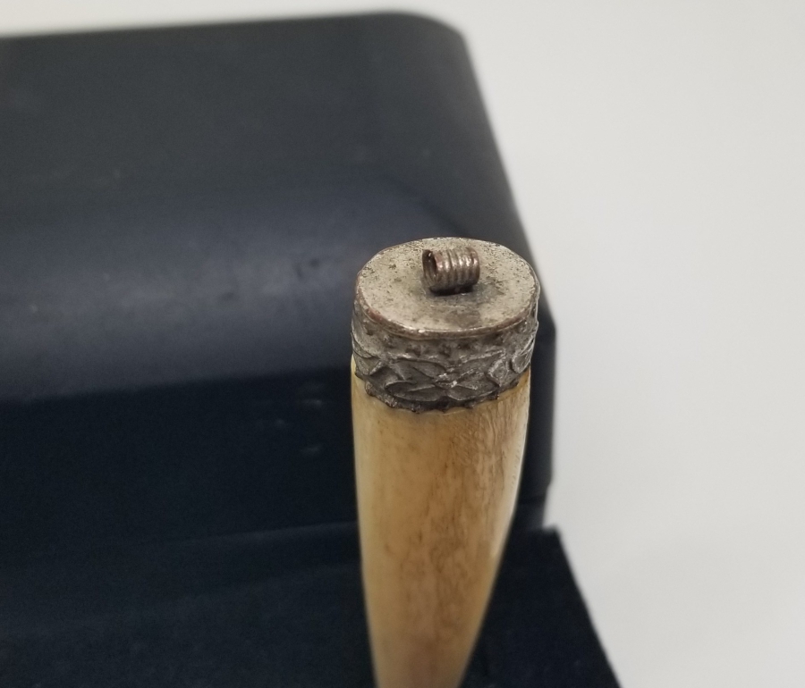 KAPLAN DİŞİNDEN YAPILMIŞ ÇOK NADİR UZAK DOĞU KOLYE