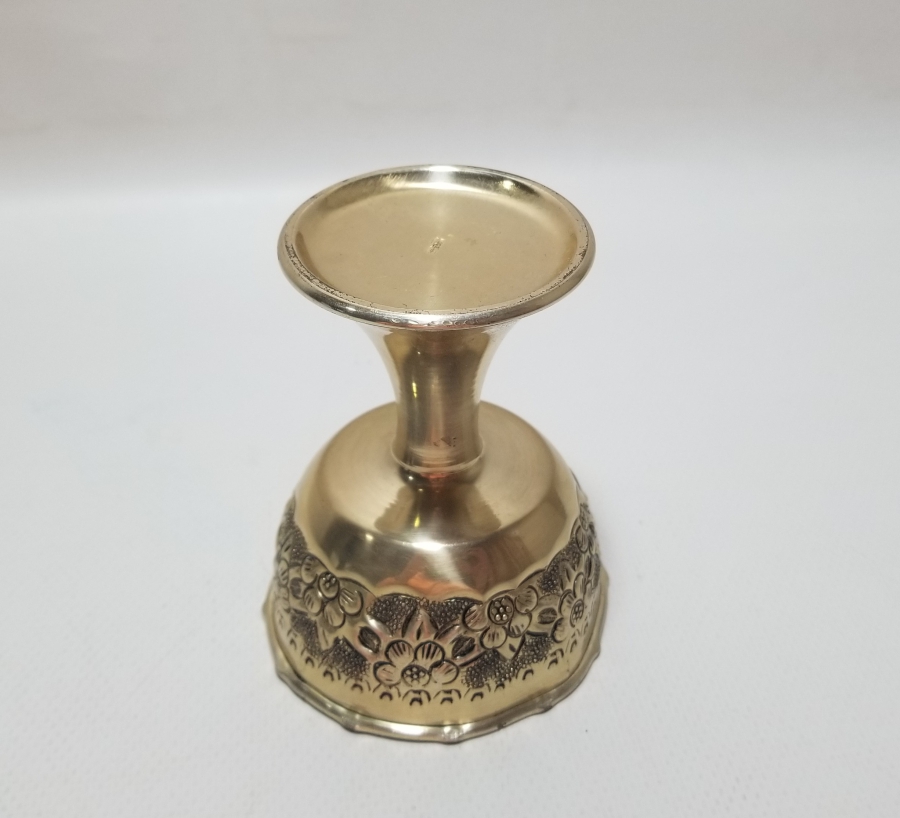 GÜMÜŞ KAPLAMA KABARTMA İŞÇİLİKLİ ANTİKA MUMLUK