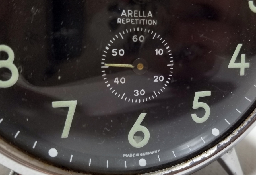 WEHRLE MARKA ANTİKA KURMALI MASA SAATİ