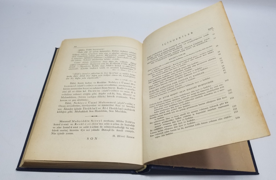 RİAZZÜS-SALİHİN VE TERCEMESİ KONULU BASKI KİTAP