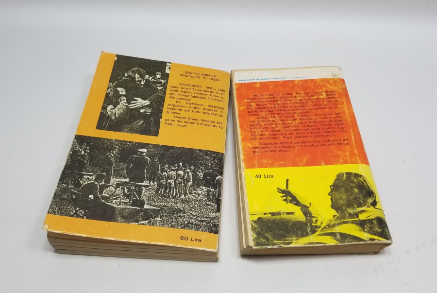 1970LERDEN İKİ ADET KİTAP