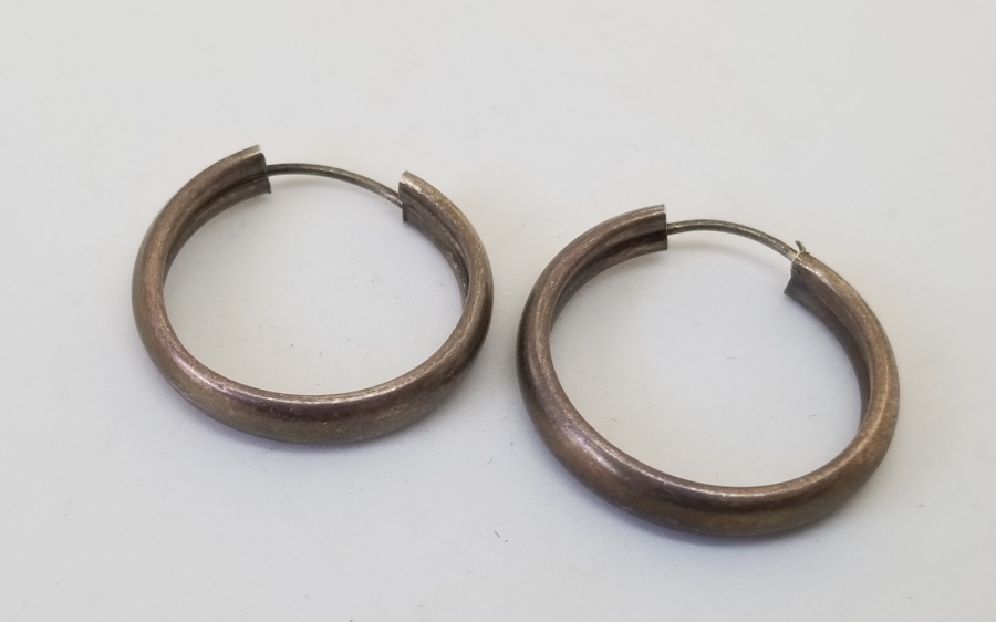 GÜMÜŞ HALKA KÜPE