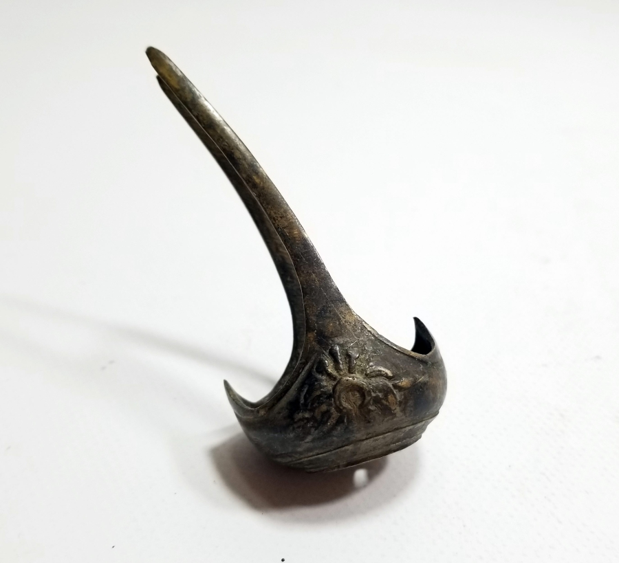 OSMANLI DÖNEMİ KABARTMA İŞÇİLİKLİ VE HİLALLİ BRONZ PİŞTOV ÇANAĞI