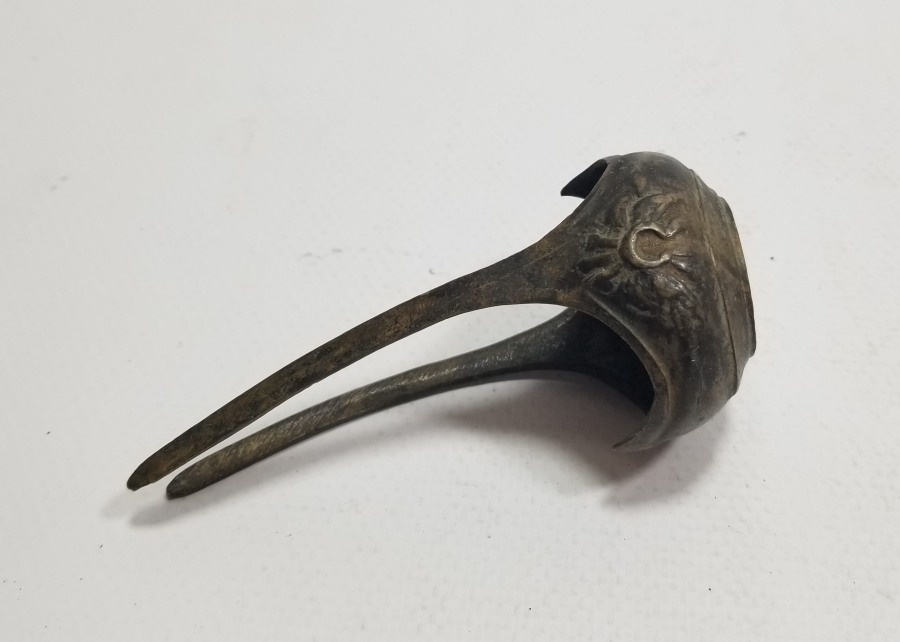 OSMANLI DÖNEMİ KABARTMA İŞÇİLİKLİ VE HİLALLİ BRONZ PİŞTOV ÇANAĞI