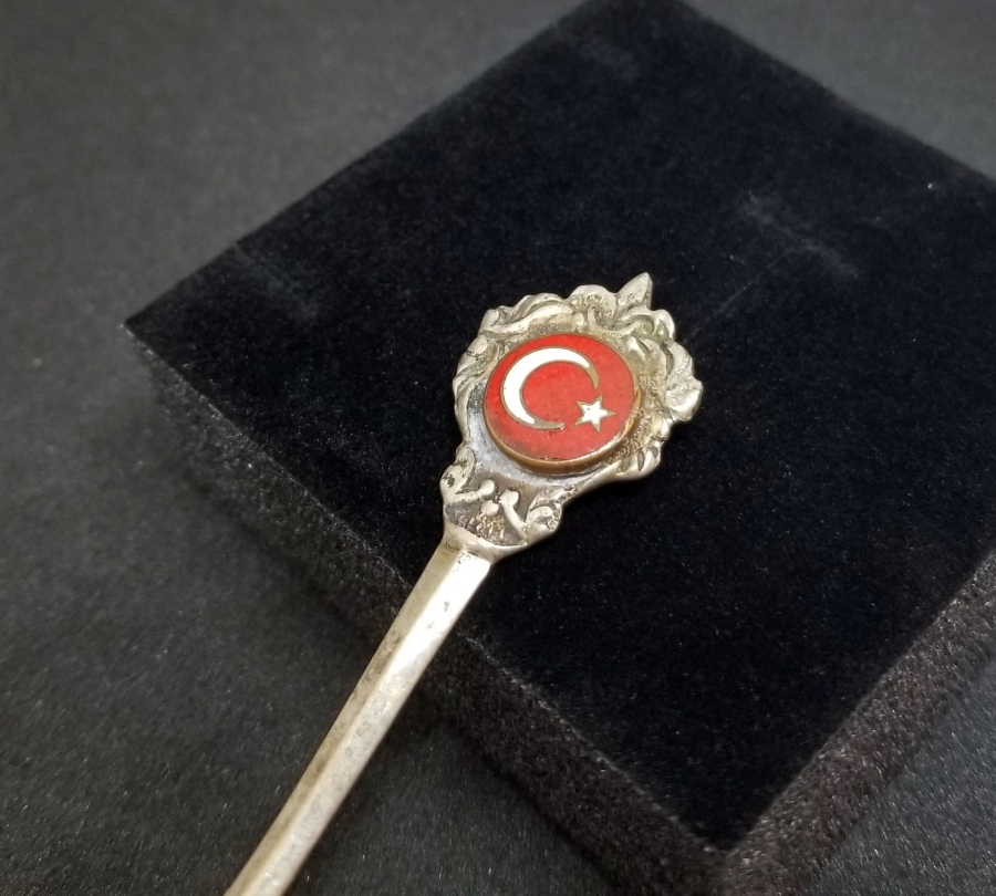 MİNE İŞÇİLİKLİ VE AY YILDIZLI ANTİKA GÜMÜŞ KAŞIK