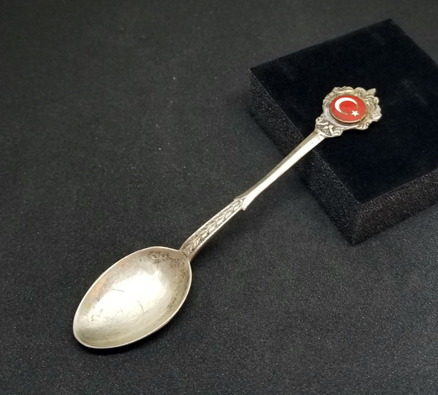 MİNE İŞÇİLİKLİ VE AY YILDIZLI ANTİKA GÜMÜŞ KAŞIK